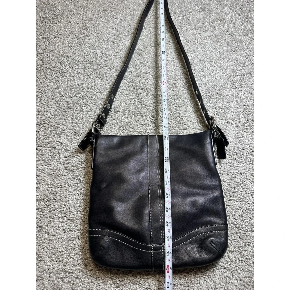 Coach Y2K Era Black Leather Shoulder Bag Purse F10938 Contrast Stitch EUC